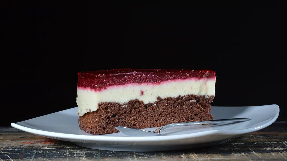 Cake Box – eggless cake shop in Eastleigh town centre